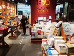 -西西弗书店&矢量咖啡(凯德晶萃广场店)