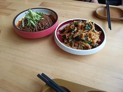 -小六汤包砂煲菜(文景路店)