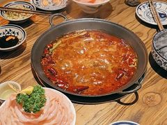 -旧街市鲜货老火锅(大光路店)
