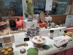 零售区-阮大兴糕团(滨江宝龙店)