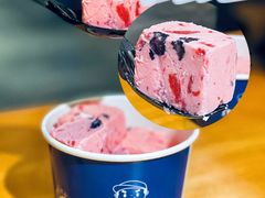 海盐芝士草莓-汴梁徐先生厚切炒酸奶