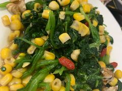 -苏莱特色牛骨滩羊手抓馆(长城东街总店)