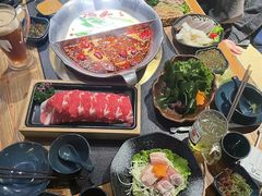 -湊湊火锅·茶憩(南京东路悦荟店)