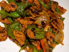 辣椒炒肉-北平盛世·新京菜·北京烤鸭(劲松·双井店)