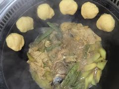 -哈尔滨烧烤·山河村铁锅炖(交大店)