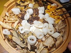 -花菇朵·云山雀 ll 野生菌火锅·精品云南菜(万柳店)