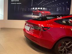 -TESLA 特斯拉(上海太古汇体验店)