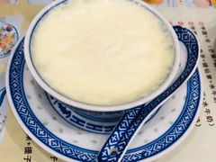 双皮奶-广信牛奶甜品世家(台东店)