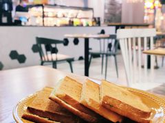 咖椰吐司-HELLO 27 意面·沙拉·帕尼尼