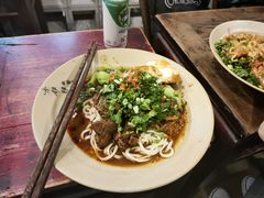 -方铲铲·成都板凳面(滨江银泰店)