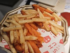 -春树下·树屋花房西餐厅(罍街AS1980店)