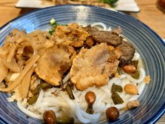 -牛八宝桂林米粉(八里庄店)