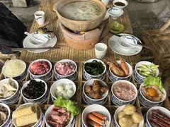 -聚汇三少·龙虾·中餐厅(莫邪路新天地店)