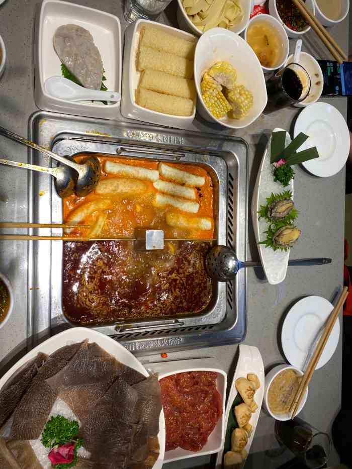 海底捞火锅(雨花世茂店)-"「捞派巴沙鱼片」这个必点,吃就对了!「.