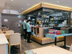 -灵芝妹子海鲜米线(劳动公园店)
