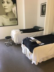 -様共享美容连锁机构