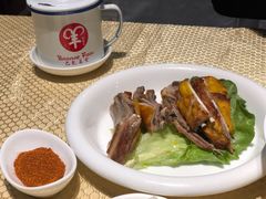 馕坑果木烤羊排-巴扎美食·新疆菜·西域歌舞表演餐厅(新疆大厦店)