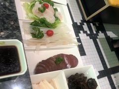 -一席地·本地鸡窝·杭帮鸡火锅(萧山银隆百货店)