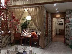 -万重锦·人文川菜馆(骡马市店)