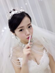 点击看大图 -艾米丽婚纱礼服