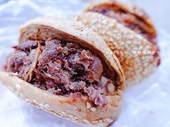 烧饼夹烧牛羊肉-老爆肚满五香烧牛羊肉