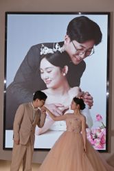 点击看大图 -乐派诗婚纱摄影