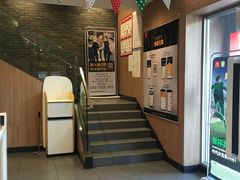 -麦当劳(杨林得来速店)