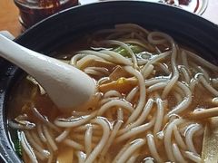 -丽虹云南过桥米线(兴工街店)