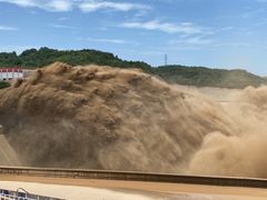 -黄河小浪底水利枢纽风景区