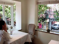 靠窗位-蝶舍·MAISON PAPILLON