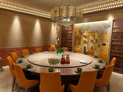 -耶里夏丽·丝路国际·新疆餐厅(浦东区东方路店)