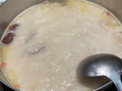 -洪氏嗨捞·猪肚鸡火锅(阳光天地店)