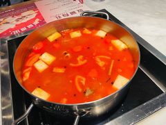 -尚尚仙·酸汤猪手·猪肚鸡火锅(华联万柳购物中心店)