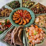 这是我家的年夜饭，兔年大吉[礼物]