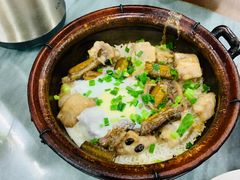 -容里煲仔饭(利丰北路店)