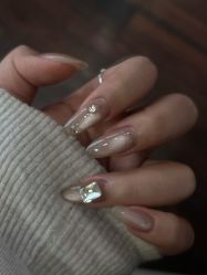 -晨·艺美甲美睫