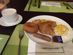 -圣廷苑酒店-世纪楼菲苑自助餐厅