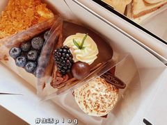 树莓酸奶芝士-PETIT PARIS 小巴黎(花园道店)