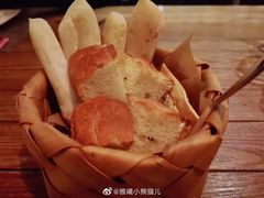 斯普汇经典餐前面包-斯普汇生蚝牛排馆(中骏世界城店)