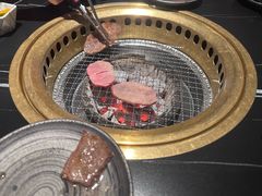-山川小町·极番烧肉(新地假日广场店)