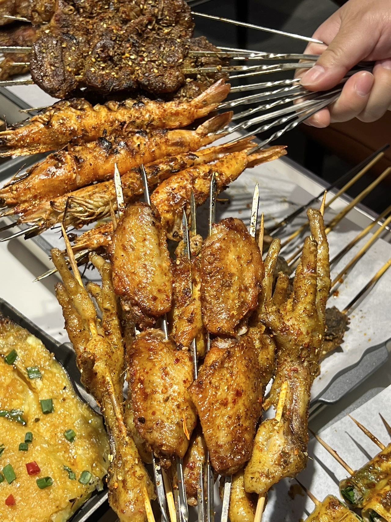 南京燕子矶烟火气十足的东北烧烤🔥