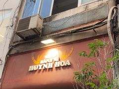 -Bánh Mì Huynh Hoa