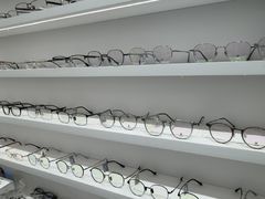 -美式眼镜·授权蔡司.依视路.尼康.豪雅.明月(南翔印象城店)