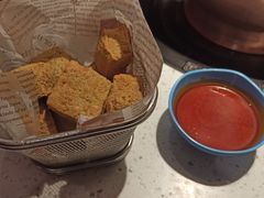 油炸臭豆腐-京韵胡同·酱香羊蝎子火锅涮肉(长寿路店)