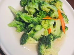 清炒西兰花-意满花千醉(金茂览秀城店)