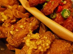 炸鸡翅一半一半-富乐满韩国正宗炸鸡韩国料理(虹泉路店)