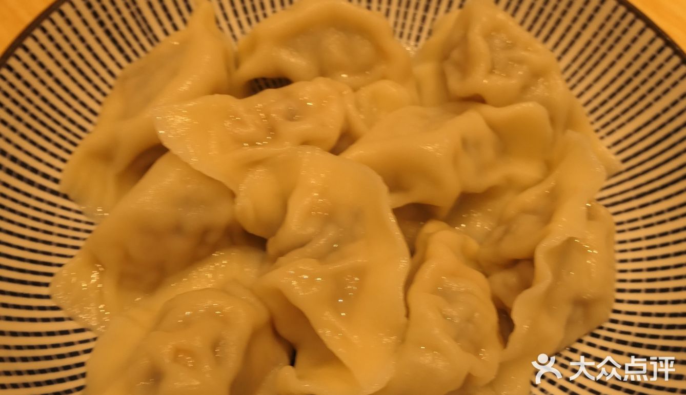 吃到台湾红汤半筋半肉牛肉面🍜，配酸菜才是正宗吃法
