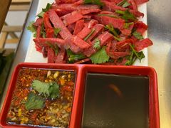 -阿昌白族石板烧·菌锅(大理古城店)