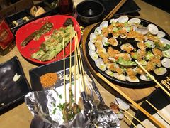 -何师烧烤·香辣蟹·川菜·30年老品牌(太古里旗舰店)