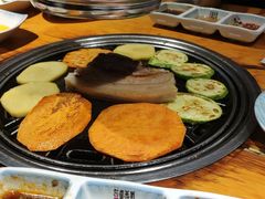 -唯成•韩国炭火烤肉 유성고기